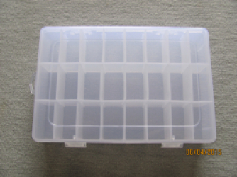 Plastikbox mit 24 Fächern variabel Maße:ca.200x130x37mm