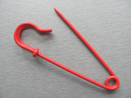 Pin for kilts, decorative pin, cloth pin, 70mm, red