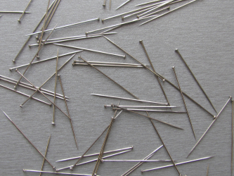 EF-Nirosta Stecknadeln 0,59x32mm 500g ca. 7300Stück.
