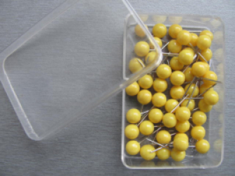 Pins with plastic heads 0,60x17mm YELLOW 50pcs.