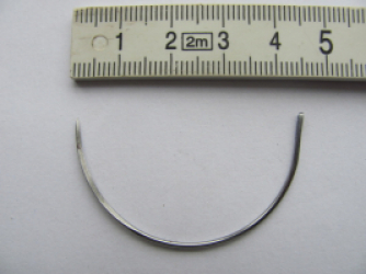 Garniernadel 75mm mit 3-Kant Spitze 1/2gebogen